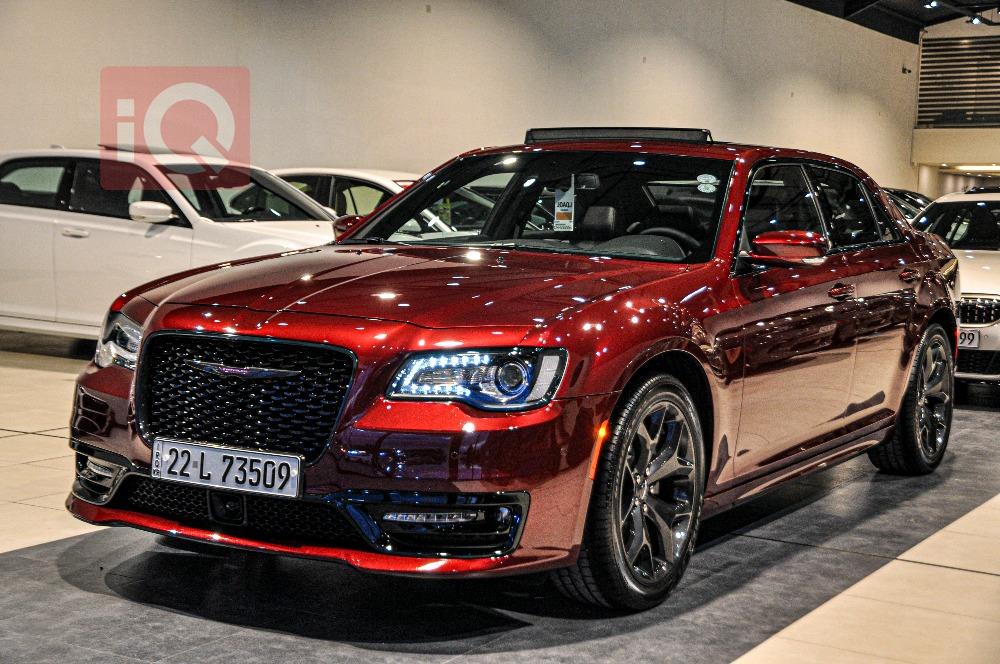 کرایسلەر 300